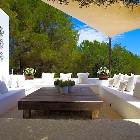 San Lorenzo De Balafia Sleeps 14 Pool Air Con Βίλα