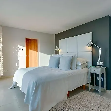 San Lorenzo De Balafia Sleeps 14 Pool Air Con *