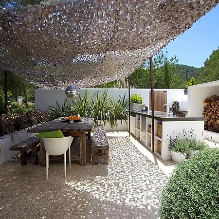 San Lorenzo De Balafia Sleeps 14 Pool Air Con